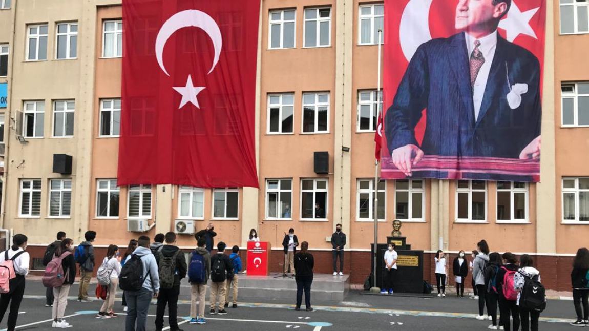İhsan Kurşunoğlu Ortaokulu Fotoğrafı